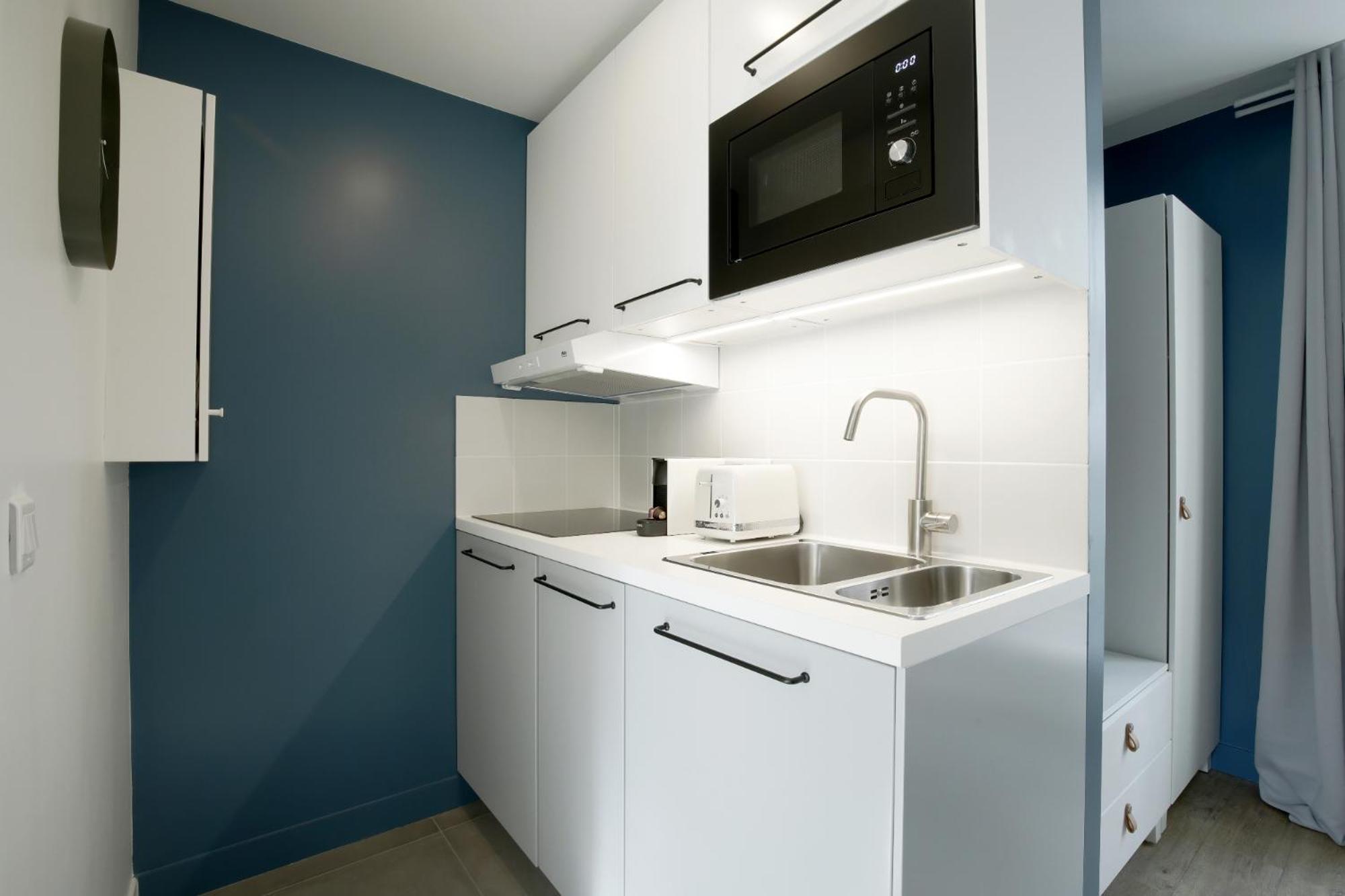 In A Designer With Private Terrace Appartement *