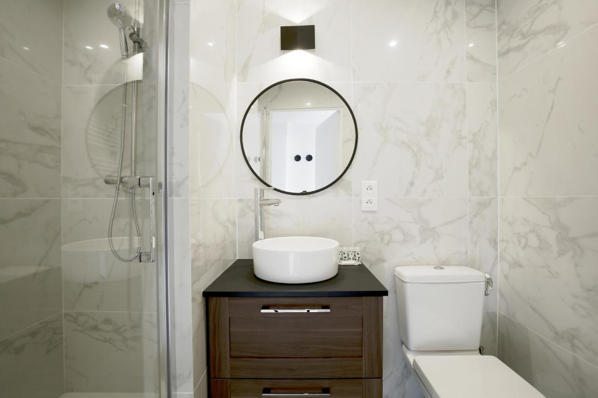 In A Designer With Private Terrace Appartement Parijs